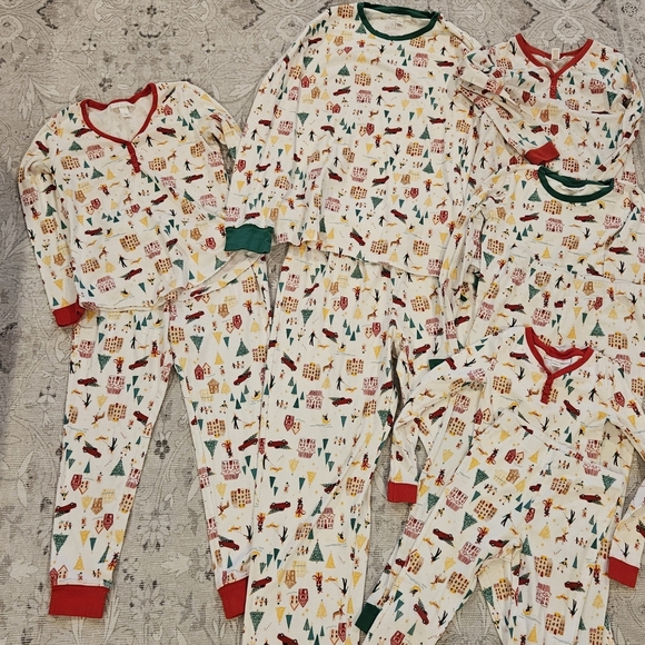 Lauren conrad holiday village matching family pajamas 100% cotton - Picture 2 of 3